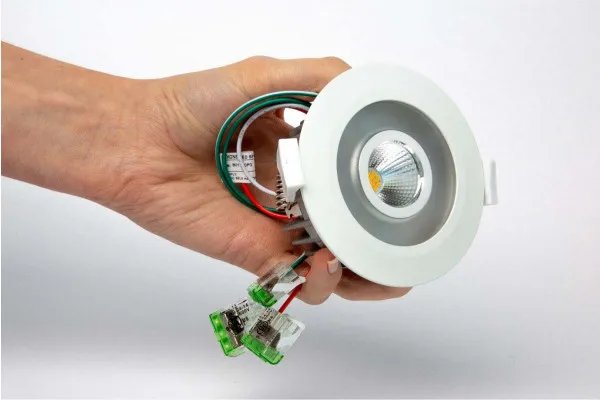 LED Spot RGBW Tree Weiss – Bild 6
